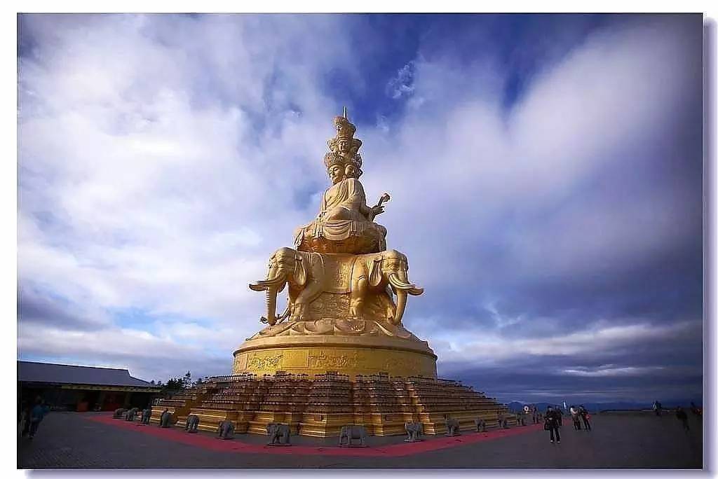 峨眉山 佛光普照的圣境与文化传播的纽带